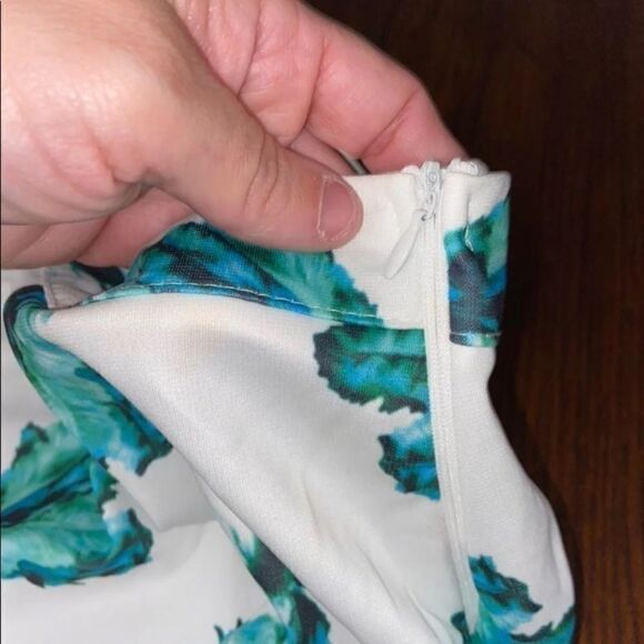 Woman’s NWT dressy shorts  - Picture 4 of 4